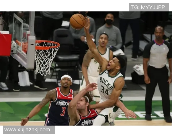 萨莫拉与米竞技激战正酣双方争夺胜利的关键时刻解析