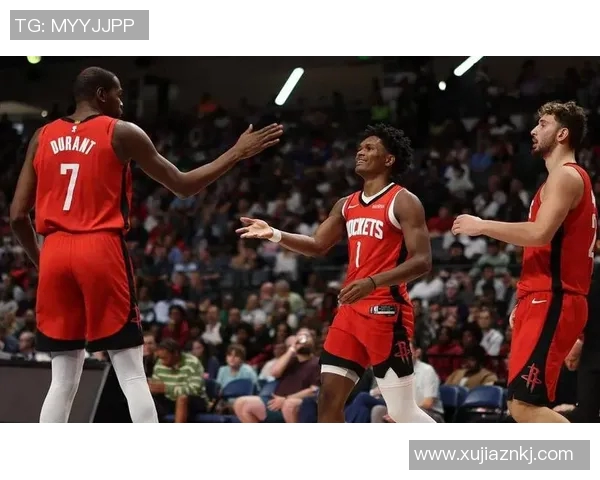 2015年火箭与马刺的精彩对决回顾与分析