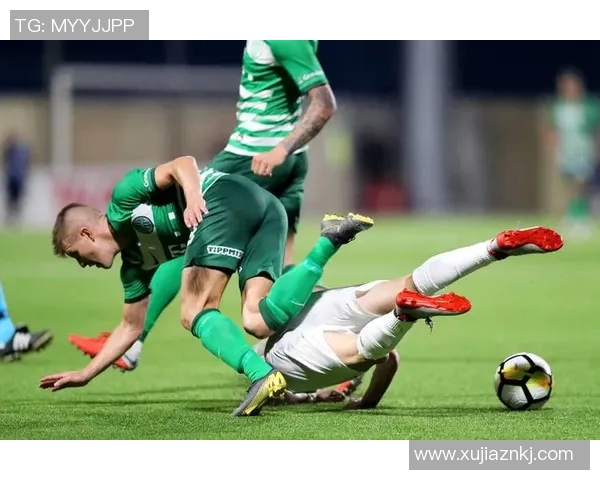 新圣徒与泰拜尼的激烈对决揭示足球战术与团队精神的较量 新圣徒与泰拜尼的激烈对决揭示足球战术与团队精神的较量