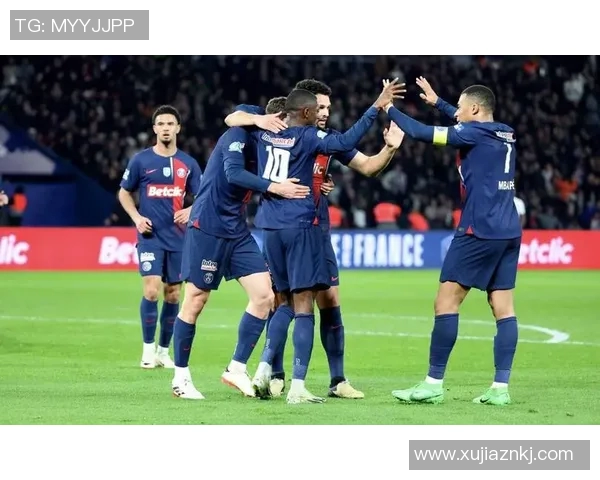 欧赛尔主场迎战洛里昂双方争夺宝贵积分激战即将上演 欧赛尔主场迎战洛里昂双方争夺宝贵积分激战即将上演