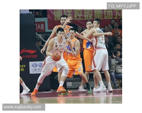 2017年CBA深圳队与八一队精彩对决回顾及赛后分析