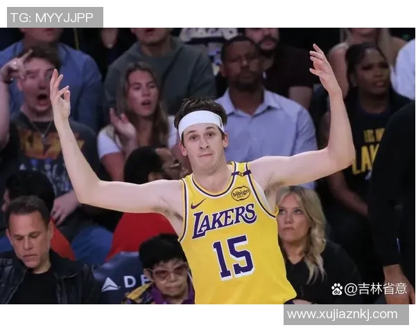 赫伯特琼斯:篮球场上的闪耀新星与未来希望 赫伯特琼斯:篮球场上的闪耀新星与未来希望