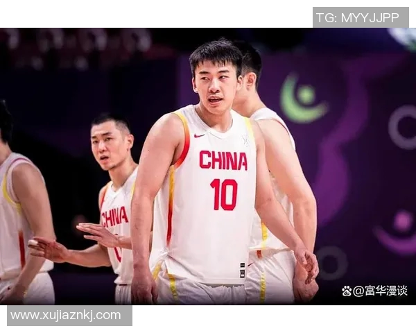 胡金秋：从青涩新星到CBA赛场的全能战士之路